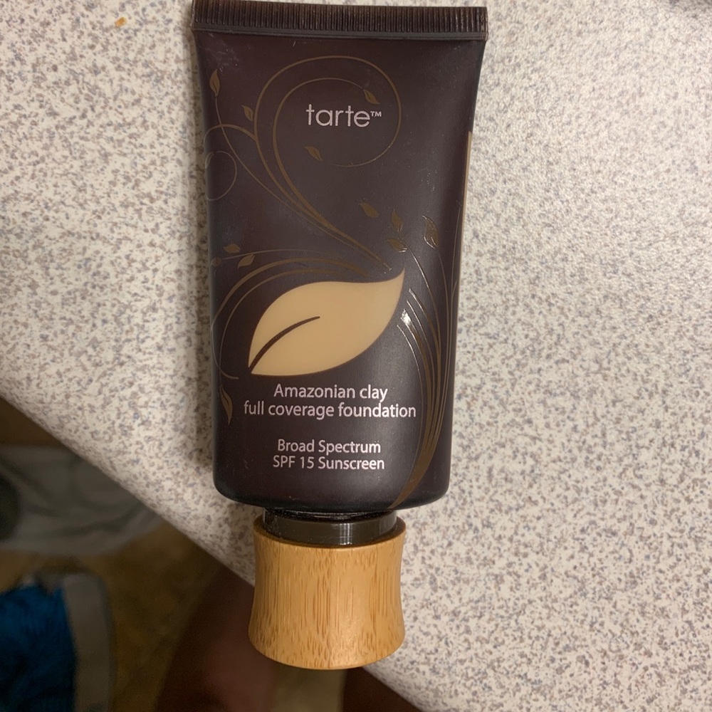 Tarts amazonian clay full coverage foundation